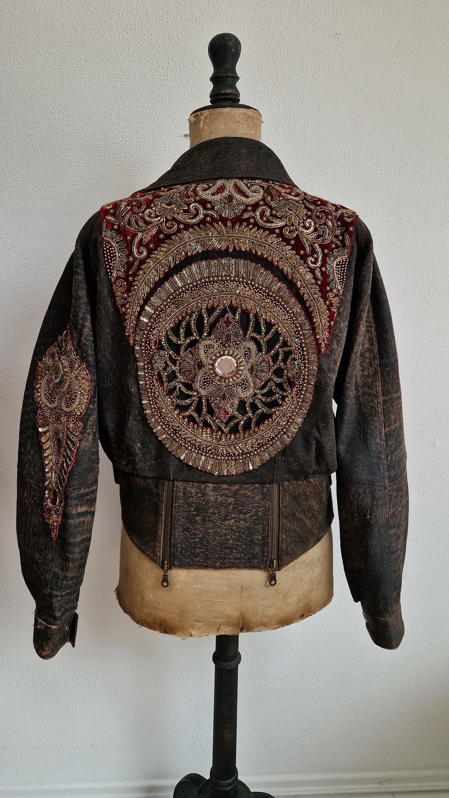 VESSEL OF RUIN Jacket M