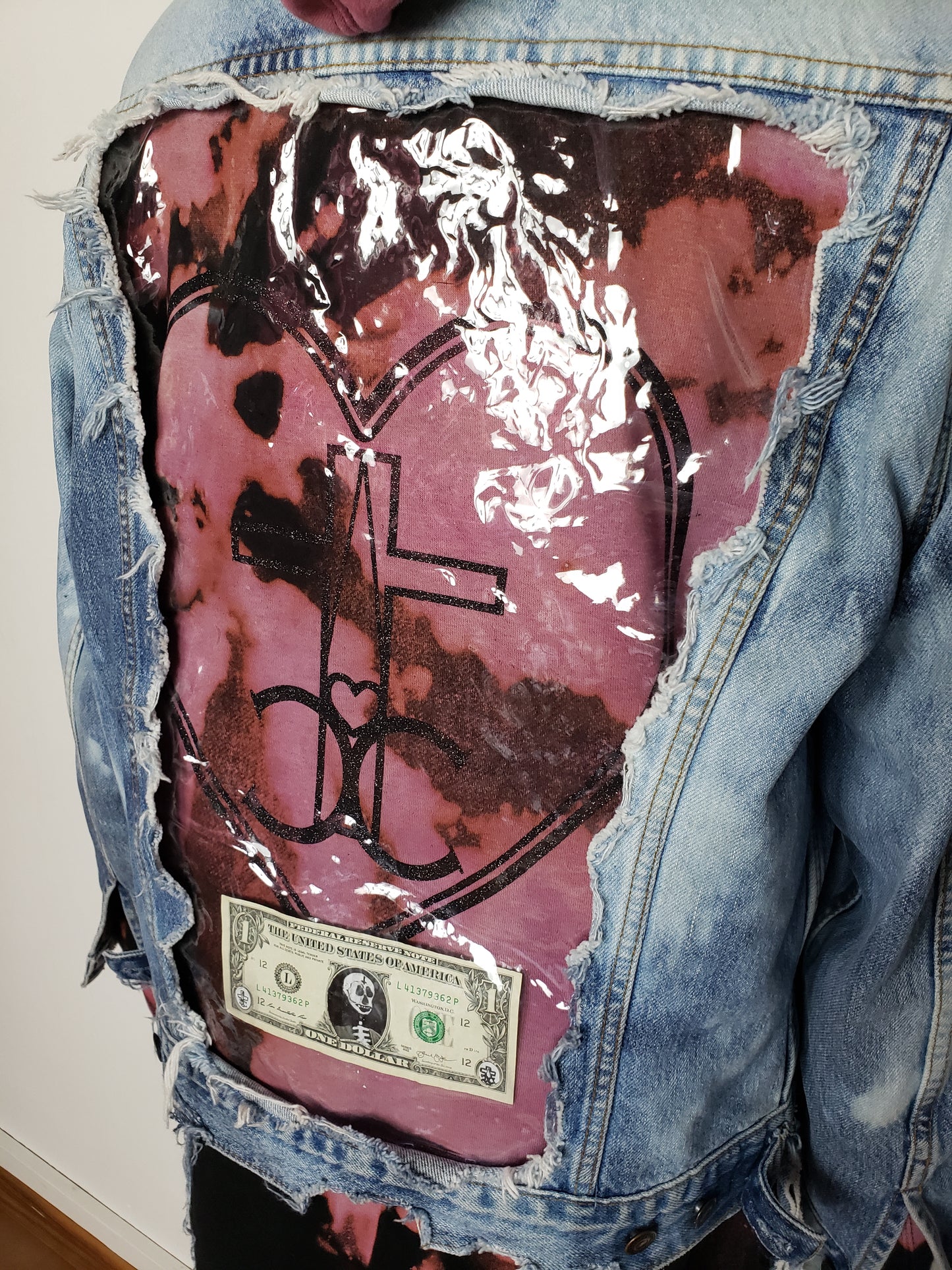 Money can't buy you love <disturbed jacket> L.